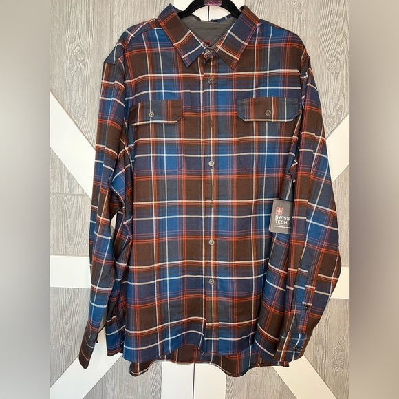 181. NWT Swiss Tech Men's and Big Men's Long Sleeve Outdoor Flannel Shirt - Picture 3 of 7